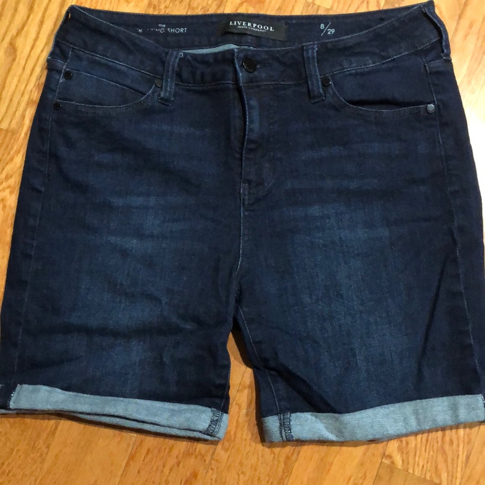 Women’s blue jean shorts.  Size 8